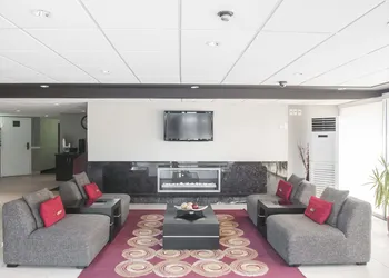 Comfort Inn Airport West hotel thumbnail 2