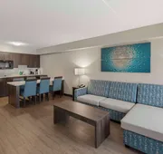 Executive Residency by Best Western Toronto-Mississauga hotel detail image 7