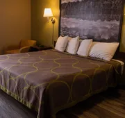 Super 8 by Wyndham Mississauga hotel detail image 5