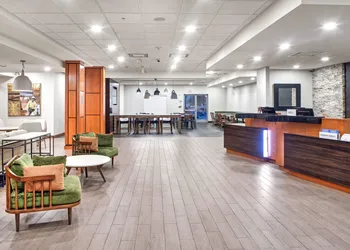 Fairfield Inn & Suites by Marriott Toronto Mississauga hotel thumbnail 3