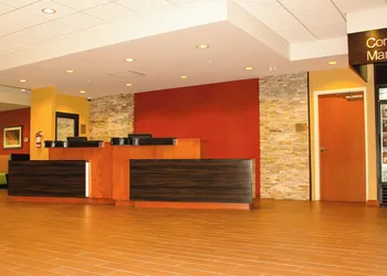 Fairfield Inn & Suites by Marriott Toronto Mississauga hotel thumbnail 4