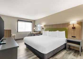 Country Inn & Suites by Radisson, Atlanta Airport South, GA hotel thumbnail 6