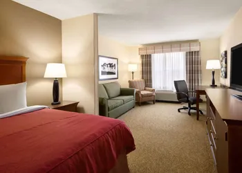 Baymont Inn & Suites by Wyndham Morrow/Atlanta I-75 South hotel thumbnail 8