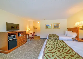 Town and Country Inn & Resort hotel thumbnail 4