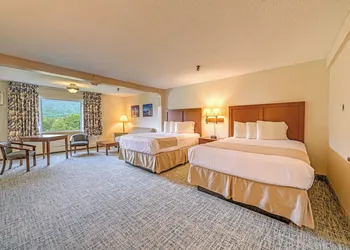 Town and Country Inn & Resort hotel thumbnail 6