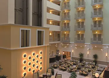 Doubletree Suites by Hilton at The Battery Atlanta hotel thumbnail 7