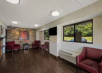 Red Roof Inn Atlanta South - Morrow hotel thumbnail 3