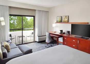 Courtyard by Marriott Atlanta Perimeter Center hotel thumbnail 4