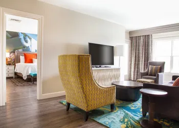 Hotel Indigo Atlanta-Vinings Ballpark Area by IHG hotel thumbnail 5