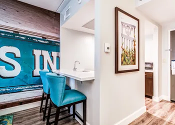 Hotel Indigo Atlanta-Vinings Ballpark Area by IHG hotel thumbnail 8