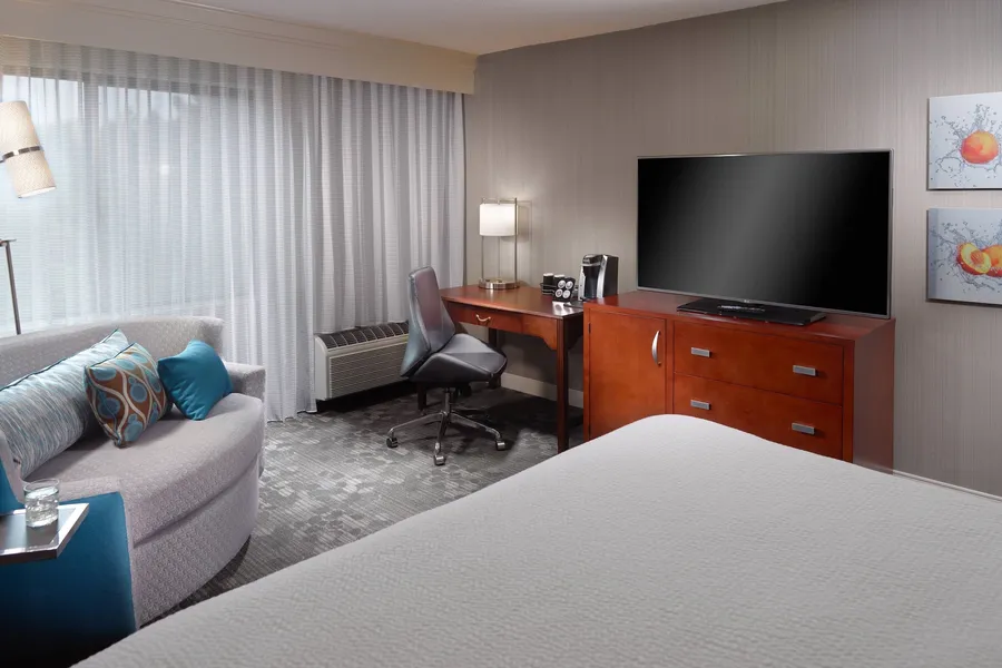 Courtyard by Marriott Atlanta Alpharetta hotel detail image 6