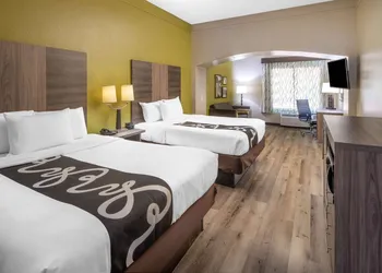 La Quinta Inn & Suites by Wyndham Atlanta Stockbridge hotel thumbnail 5