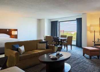 Renaissance Concourse Atlanta Airport Hotel hotel thumbnail 8