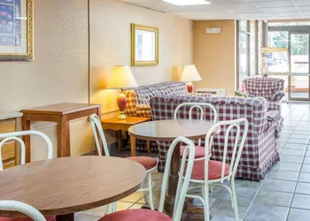 Rodeway Inn Stone Mountain hotel thumbnail 6