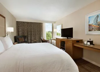 Hampton Inn Atlanta Buckhead hotel thumbnail 5