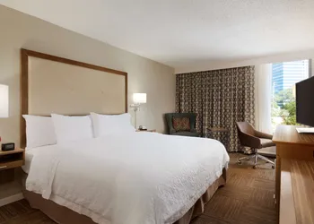 Hampton Inn Atlanta Buckhead hotel thumbnail 7