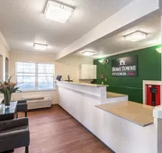 HomeTowne Studios by Red Roof Atlanta - Norcross Downtown hotel detail image 4