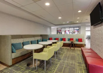 Hampton Inn Cumming hotel thumbnail 2