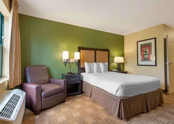 Extended Stay America Suites Secaucus Meadowlands hotel thumbnail 5