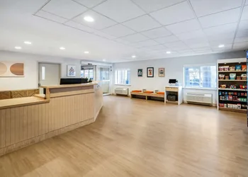Sonesta Simply Suites Jersey City hotel thumbnail 4