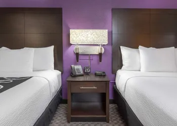 La Quinta Inn & Suites by Wyndham Clifton/Rutherford hotel thumbnail 6