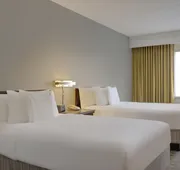 SpringHill Suites by Marriott Newark Liberty International hotel detail image 5