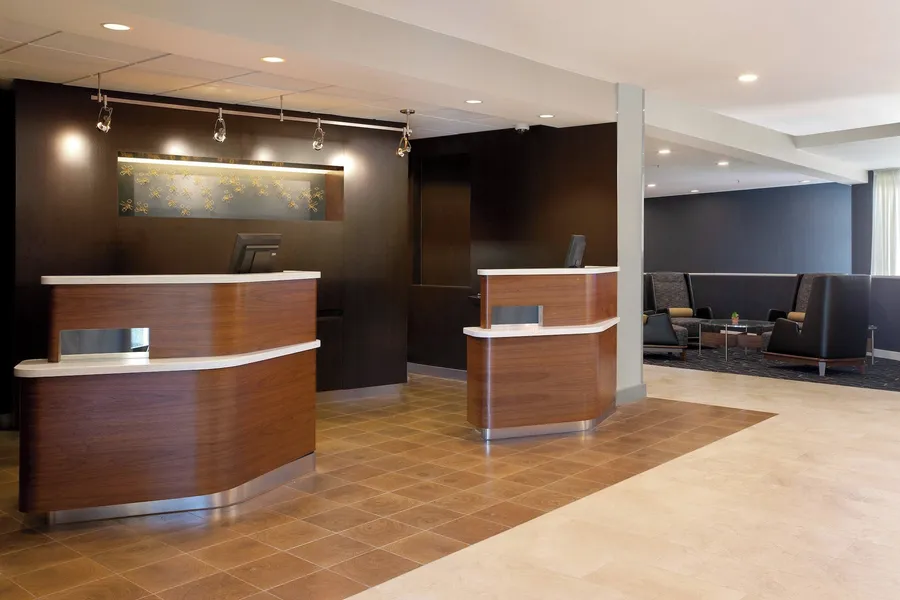 Courtyard By Marriott Palm Springs hotel detail image 2