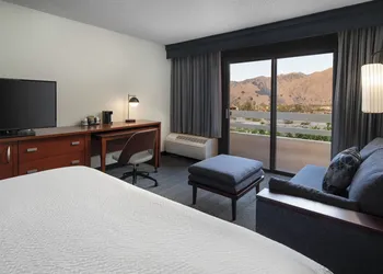 Courtyard By Marriott Palm Springs hotel thumbnail 8