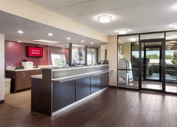 Red Roof Inn Philadelphia - Trevose hotel thumbnail 2