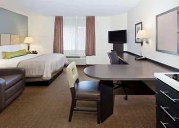Sonesta Simply Suites Philadelphia Mount Laurel hotel thumbnail 3