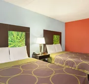 Super 8 by Wyndham Mount Laurel hotel detail image 5