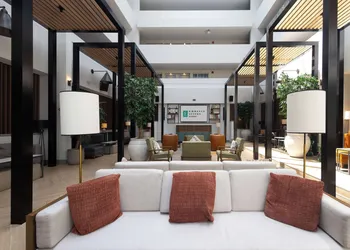 Embassy Suites by Hilton Philadelphia Valley Forge hotel thumbnail 7