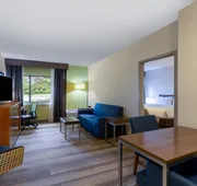 Holiday Inn Express Hotel & Suites Philadelphia – King of Prussia by IHG hotel detail image 7