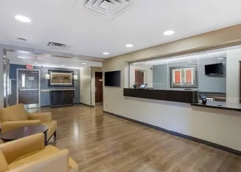 Extended Stay America Suites Philadelphia Airport Tinicum Bl hotel thumbnail 3