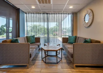 Comfort Inn Horsham - Philadelphia hotel thumbnail 3