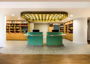 Sonesta Select Philadelphia Airport hotel thumbnail 2