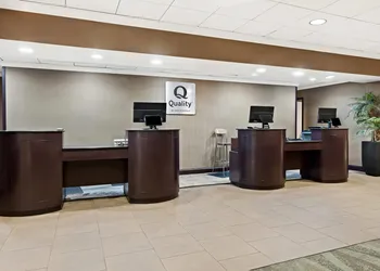 Quality Hotel Philadelphia Airport hotel thumbnail 3