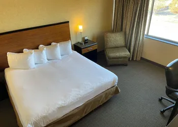 Quality Hotel Philadelphia Airport hotel thumbnail 8