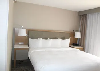 DoubleTree by Hilton Phoenix Chandler hotel thumbnail 4