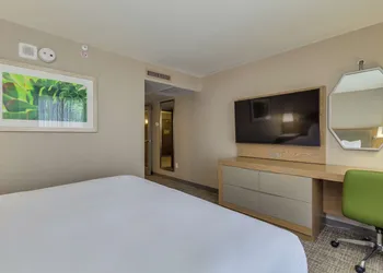 DoubleTree by Hilton Phoenix Chandler hotel thumbnail 7