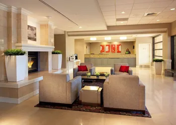 Radisson Hotel Phoenix Airport hotel thumbnail 2