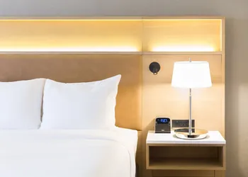 Radisson Hotel Phoenix Airport hotel thumbnail 5