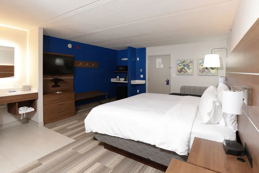 Holiday Inn Express & Suites Tempe by IHG hotel detail image 2