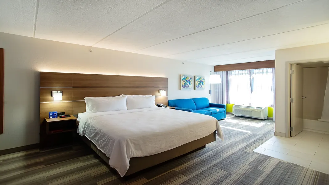 Holiday Inn Express & Suites Tempe by IHG hotel detail image 6