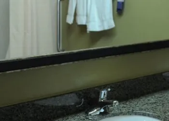 Holiday Inn Express & Suites Tempe by IHG hotel thumbnail 8