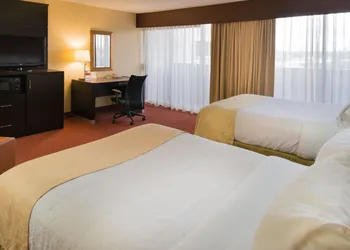 GreenTree Hotel Phoenix West hotel thumbnail 6