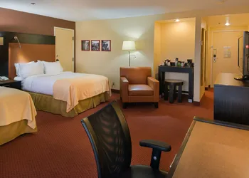 GreenTree Hotel Phoenix West hotel thumbnail 7