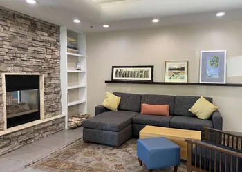 Wingate by Wyndham Chandler/Phoenix hotel thumbnail 2