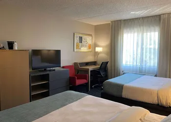 Wingate by Wyndham Chandler/Phoenix hotel thumbnail 4