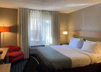 Wingate by Wyndham Chandler/Phoenix hotel thumbnail 8